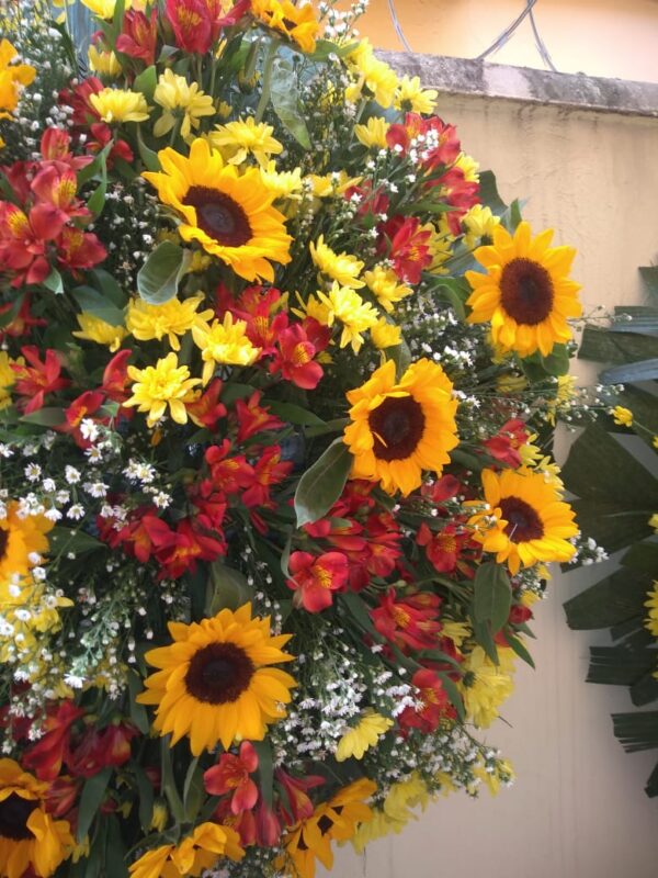 Coroa de Flores Floricultura Cemitério de Congonhas - Image 3